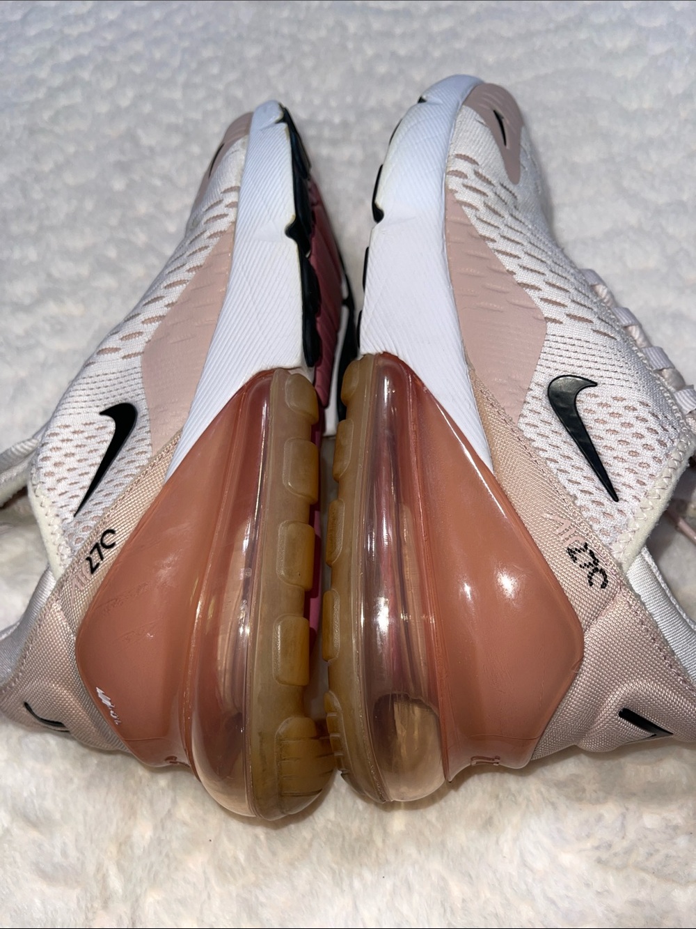 Nike Air270 Pale Pink and White Trainers - Picture 6 of 11